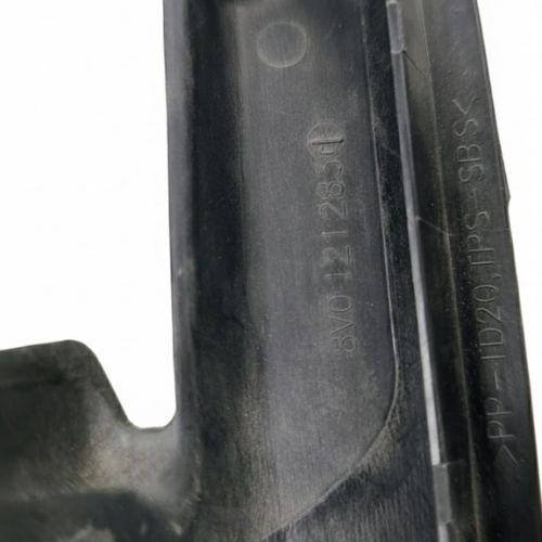 TOLVA DEFLECTOR DE AIRE AUDI A3/ S3 2013 AL 2020 SEDAN/HATCHBACK LAT DEL IZQ ORIGINAL COD. 8V0-121-283-J