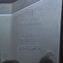 TAPA CAJA FUSIBLES RENAULT LOGAN 2013 AL 2022/ SANDERO 2014 AL 2022/ DUSTER 2016 AL 2021 1.6L ORIGINAL COD 243505019R