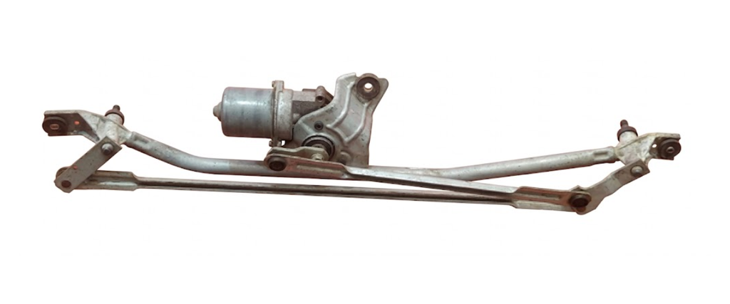 MOTOR LIMPIAPARABRISAS CHEVROLET SILVERADO 1500/2500/3500 2011 AL 2018/ SUBURBAN 1500/2500 2011 AL 2014/ TAHOE 2011 AL 2014/ AVALANCHE 2011 AL 2013/ CHEYENNE 2014 AL 2018/ GMC SIERRA 1500/2500/3500 2010 AL 2018/ YUKON/ YUKON XL 1500/ YUKON XL 2500 2010 AL 2014 C/MECANISMO DESMONTADO ORIGINAL COD. 23328193