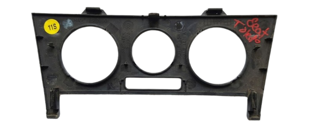 MOLDURA TABLERO SEAT TOLEDO 2013 AL 2019 P/CONTROL CLIMA INT CENT DEL DESMONTADO ORIGINAL COD. 5JA-819-075-A