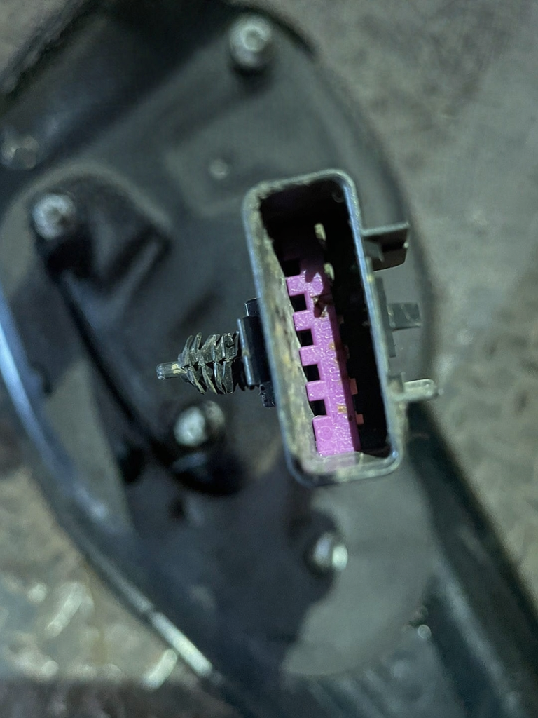 CALAVERA INT DODGE DART DE 2013 AL 2016 DESMONTADO ORIGINAL