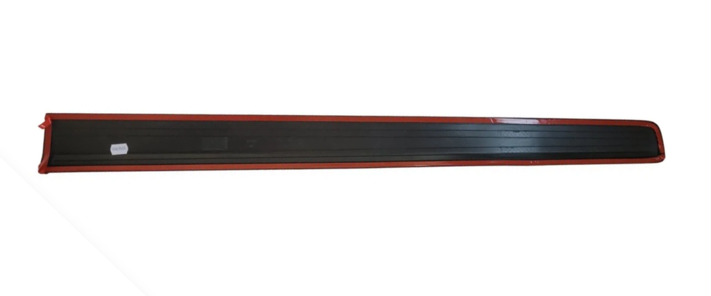 MOLDURA PUERTA VOLKSWAGEN CROSS FOX 2010 AL 2014 DEL DER DESMONTADO ORIGINAL COD. 5Z9853516
