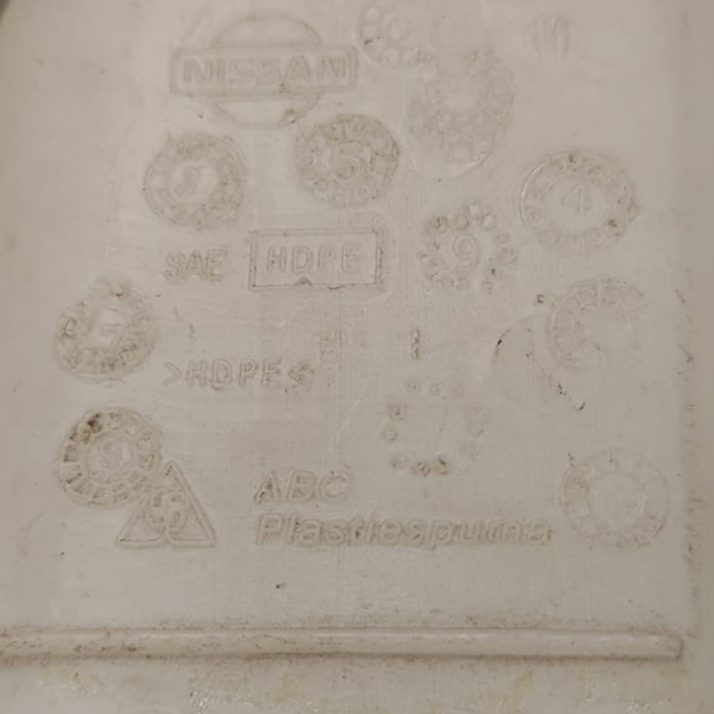 DEPOSITO ANTICONGELANTE (RECUPERADOR) NISSAN PU D21 1986 AL 1994/ PATHFINDER 1986 AL 1995 DESMONTADO ORIGINAL