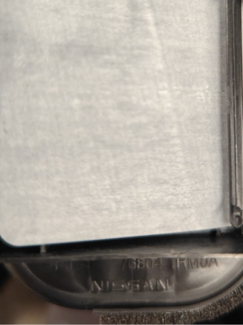 REJILLA VENTILACION A/C NISSAN VERSA 2011 AL 2019/ VERSA V-DRIVE 2020 AL 2024 INT TRAS ORIGINAL COD. 76804-3NA1A