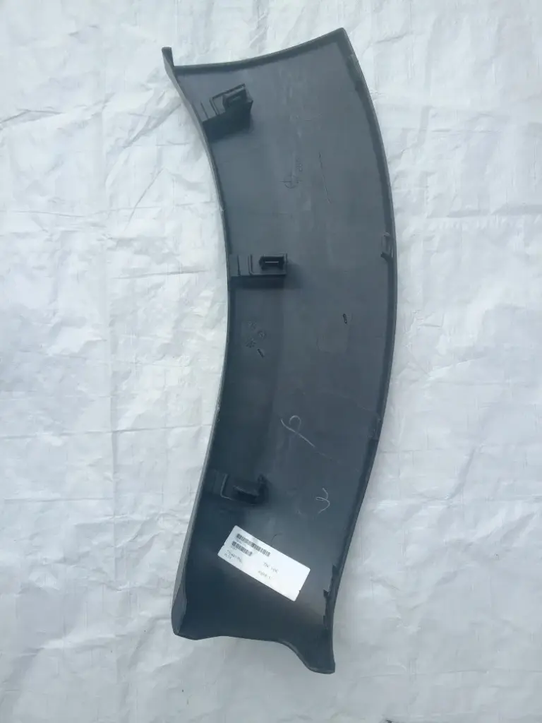 BANDA DEFENSA (MOLDURA/HULE) TOYOTA HILUX 12-15 IZQ HGO (131509) TW