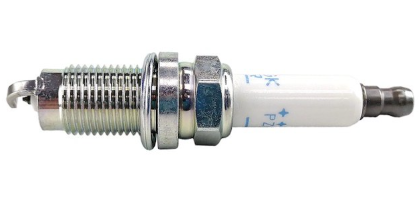 BUJIA PLATINUM VOLKSWAGEN BEETLE DE 2006 AL 2011 L5 2.5 / BORA DE 2005 AL 2010 L5 2.5 / GOLF SW DE 2010 AL 2013 L5 2.5 / PASSAT DE 2013 AL 2015 L5 2.5 NGK COD. PZFR5Q-11 (130347)