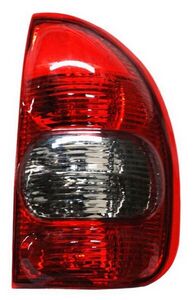 CALAVERA CHEVROLET CHEVY 01-03 5 PTAS ABOMBADA S/ARNES DER HGO N4 (159720) *R