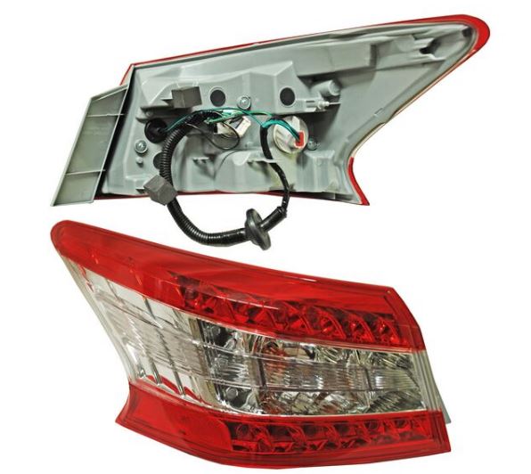 CALAVERA NISSAN SENTRA 2013 AL 2016 C/ARNES EXT IZQ TYC