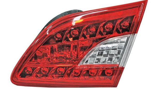 CALAVERA NISSAN SENTRA 2013 AL 2016 INT DER TYC