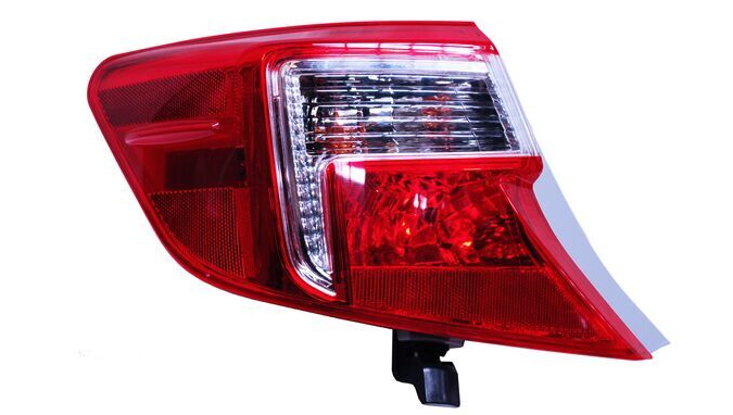 CALAVERA TOYOTA CAMRY DE 2012 AL 2014 C/FOCOS EXT IZQ HGO  (135105)