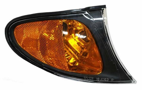 CUARTO ESQUINA (PUNTA) BMW SERIE 3 02-05 AMBAR F/NEG DER TYC TW