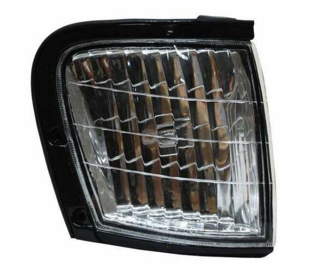 [CHLUV04CUETYR] CUARTO ESQUINA (PUNTA) CHEVROLET LUV DE 2004 AL 2006 CRISTAL DER TYC (2707)