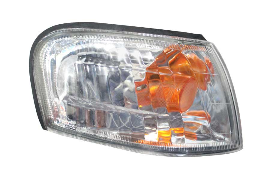 [18-3601-00-6B] CUARTO ESQUINA (PUNTA) NISSAN SENTRA DE 2000 CRISTAL DER TYC (2939)