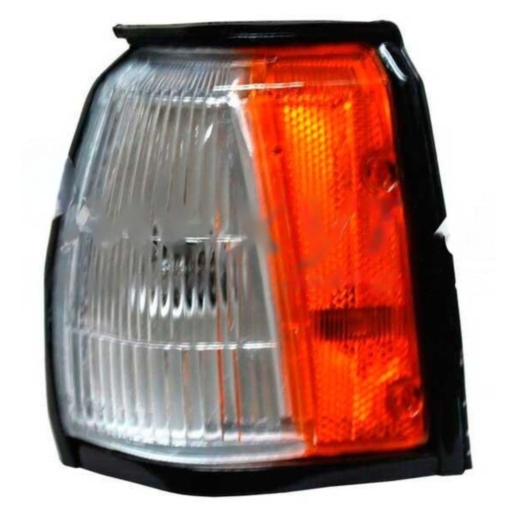 CUARTO ESQUINA (PUNTA) NISSAN TSURU II DE 1988 AL 1991 AMBAR / BCO IZQ TYC (2948) 