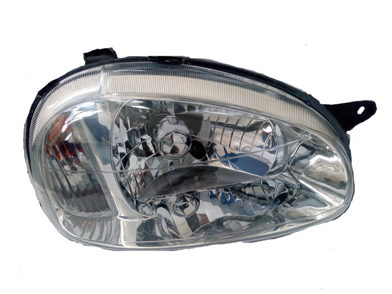 FARO CHEVROLET CHEVY/POP/SWING/JOY/MONZA DE 2001 AL 2003 LISO DER ORIGINAL 