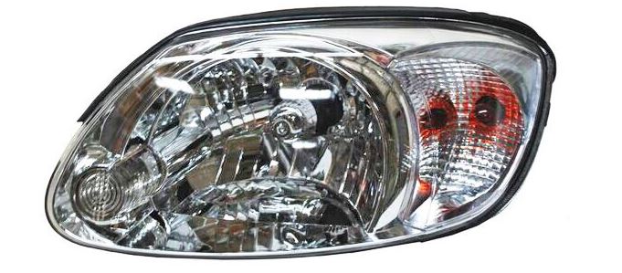 FARO DODGE VERNA 2004 AL 2006 IZQ