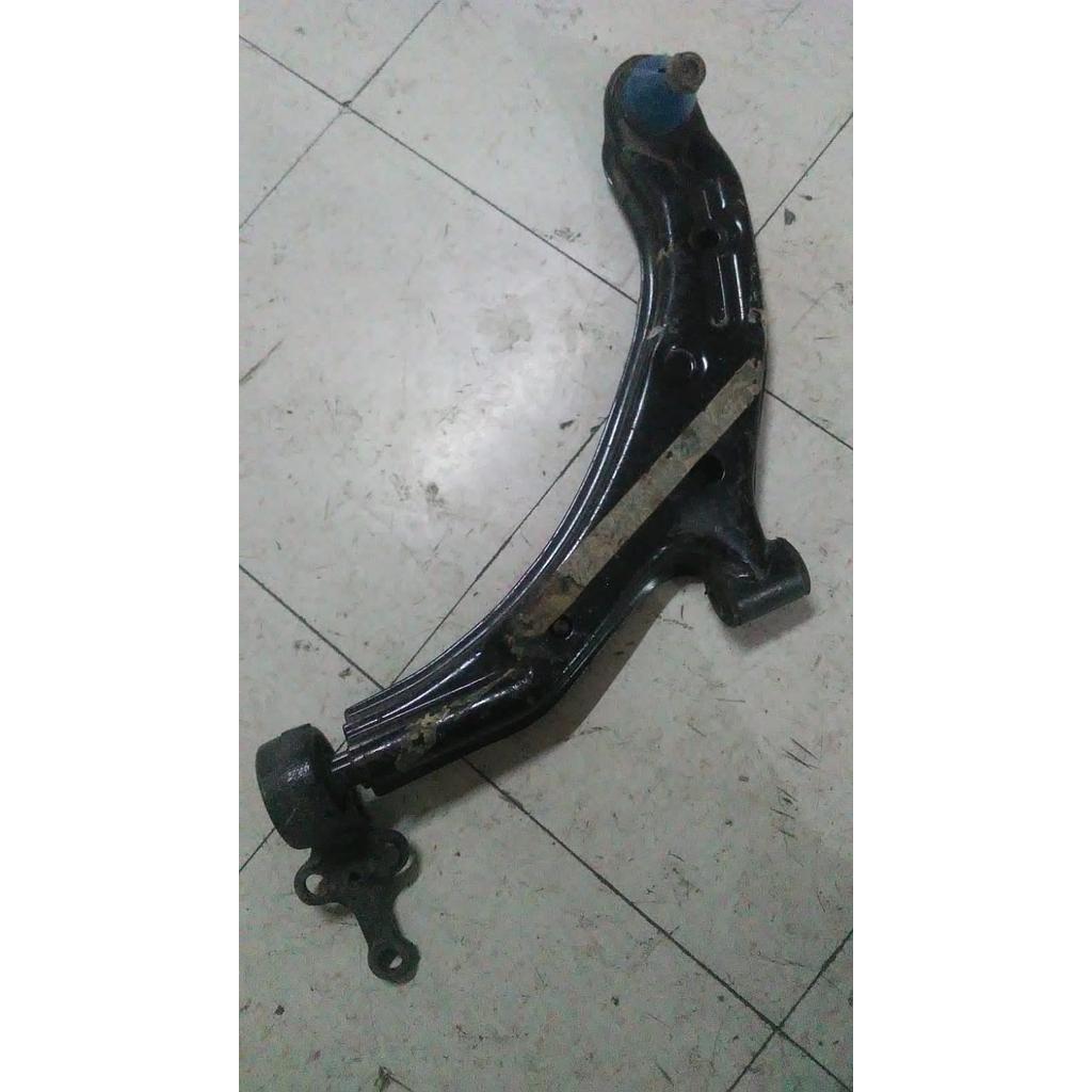 HORQUILLA NISSAN SENTRA DE 2001 AL 2003 C/ROTULA C/BUJE IZQ (54501F4600)