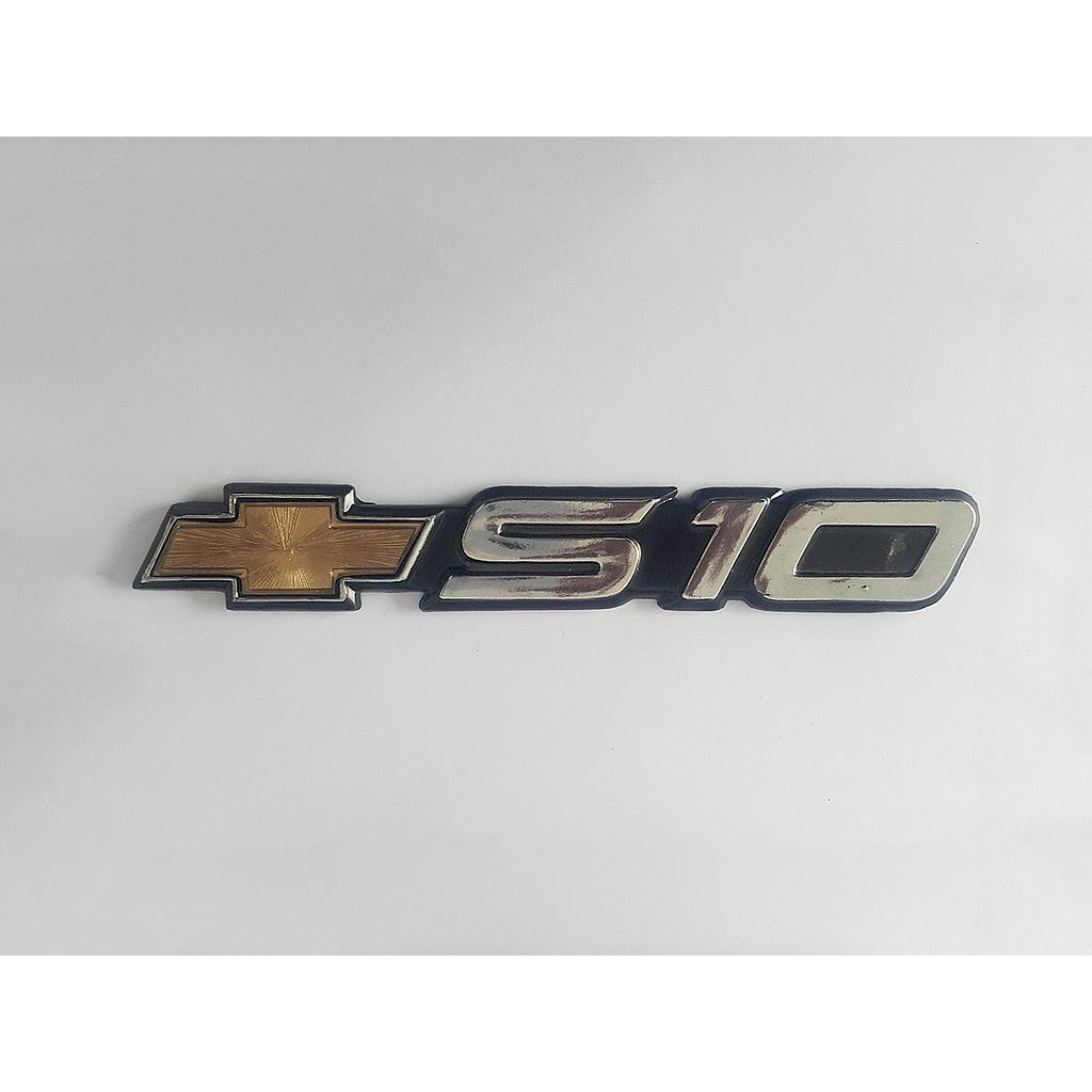 INSIGNIA ORIGINAL CHEVROLET S-10 LETRAS LAT ( C-067)