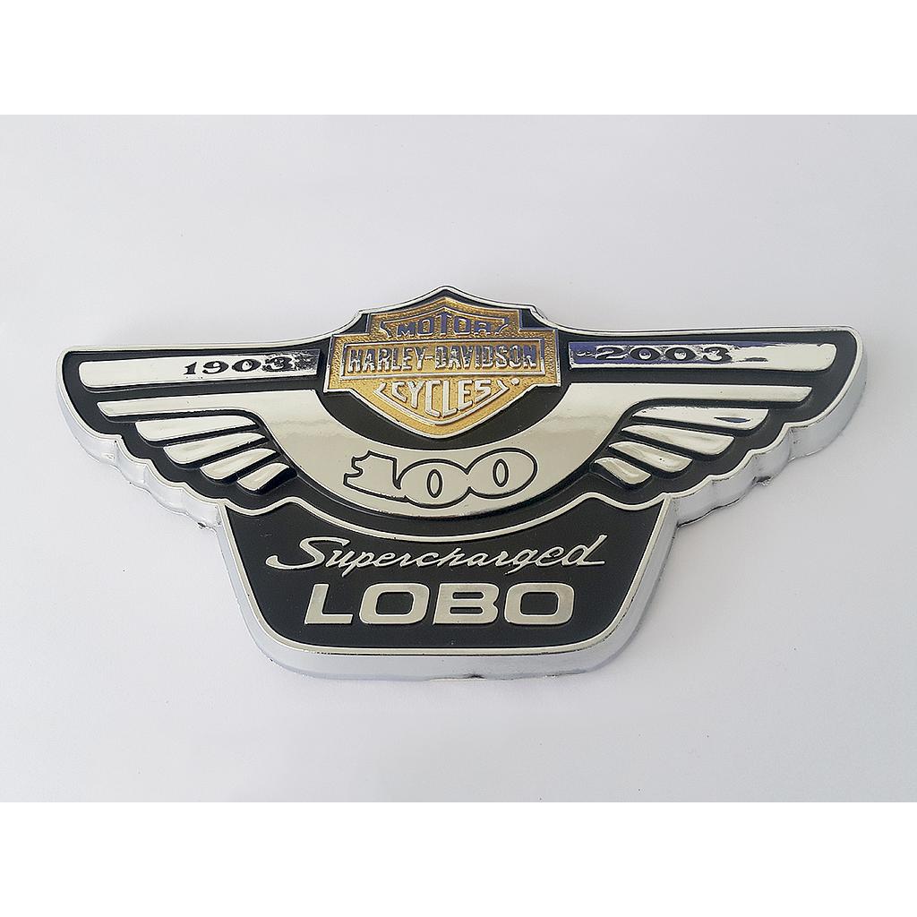 INSIGNIA ORIGINAL FORD LOBO 100 DORADO LAT TRAS ( F-058)