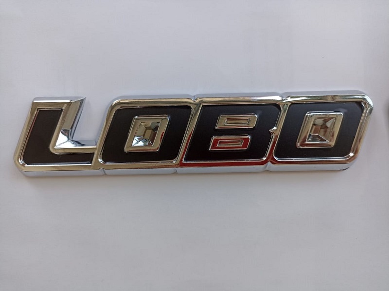 INSIGNIA ORIGINAL FORD LOBO DE 2012 AL 2015 20.5CM GDE LAT(