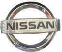 INSIGNIA (EMBLEMA) PARRILLA NISSAN NP300/FRONTIER 2016 AL 2022 CROM N1