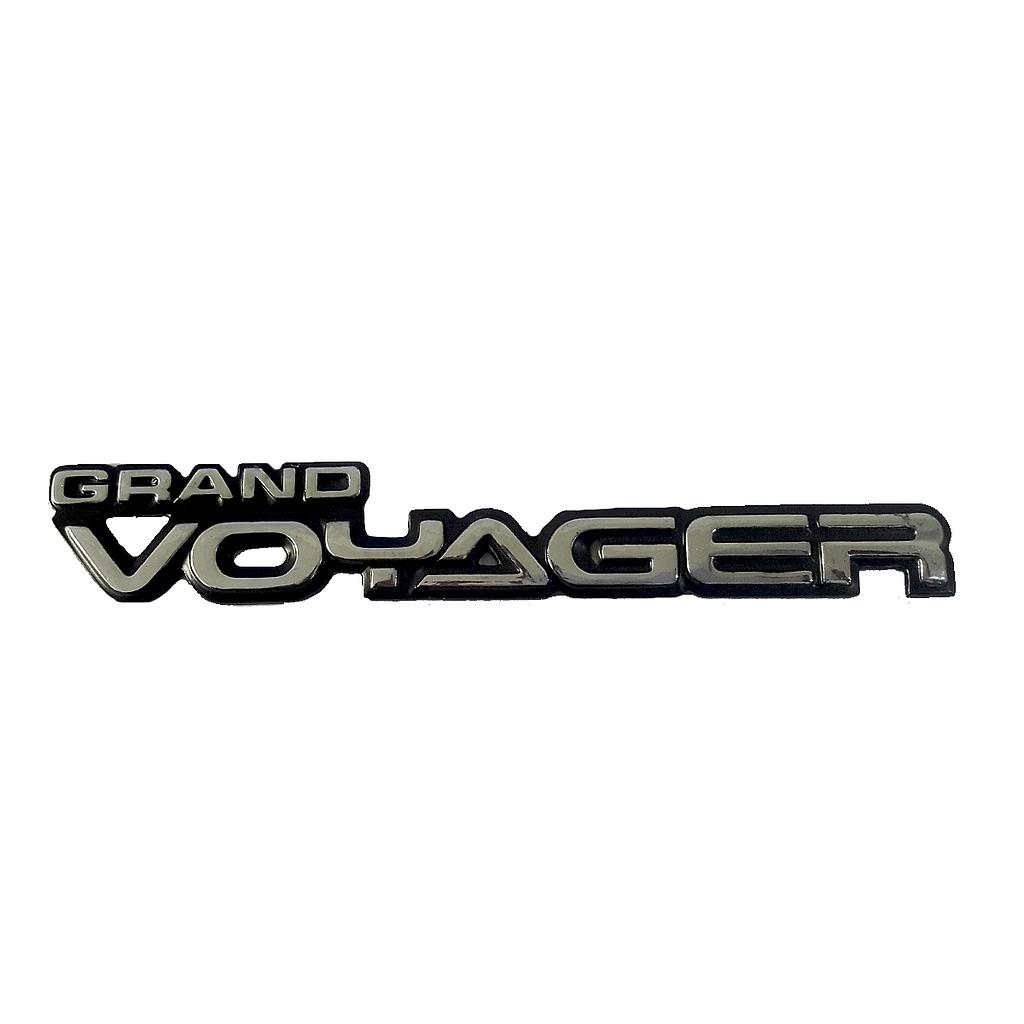 INSIGNIA ORIGINAL CHRYSLER GRAND VOYAGER LETRAS TRAS ( CH-054)