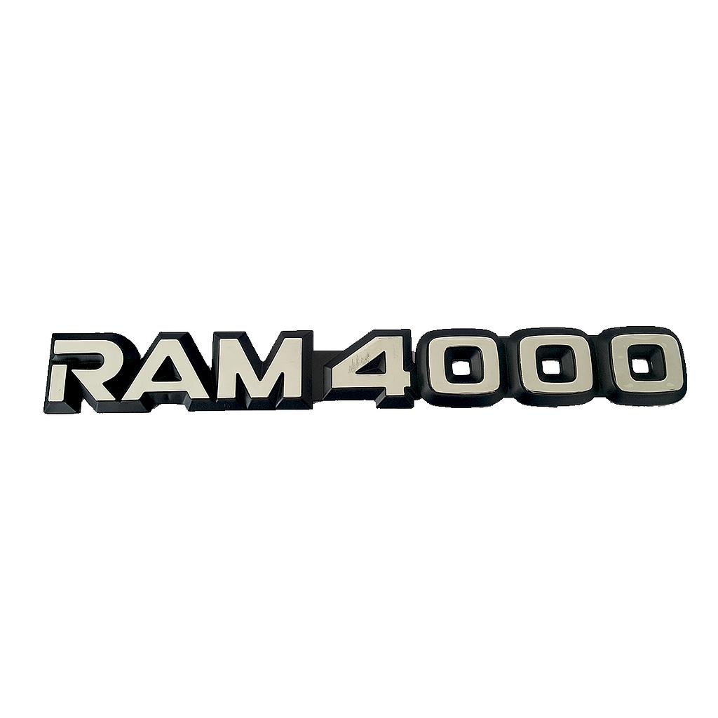 INSIGNIA ORIGINAL CHRYSLER RAM 4000 LETRAS LAT ( CH-033)