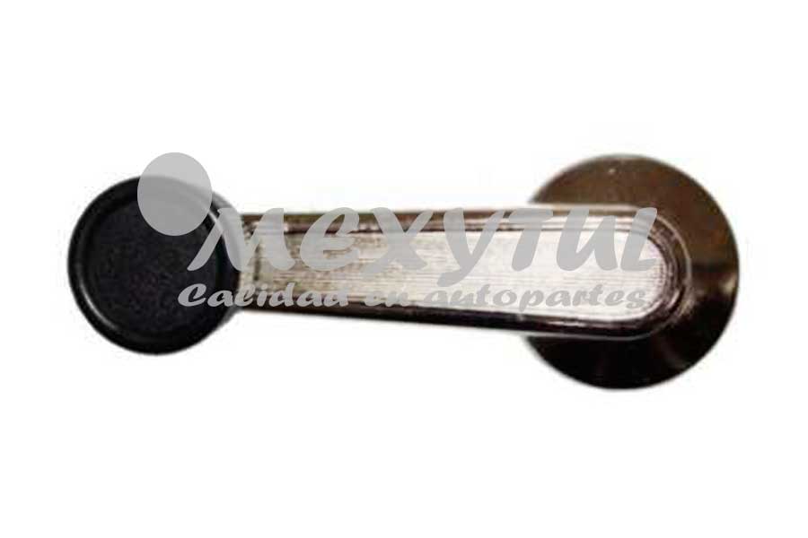 [NIDAT67MAECR] MANIJA ELEV NISSAN DATSUN PU 620 DE 1967 AL 1993 METAL CROM HGO (5755) TW