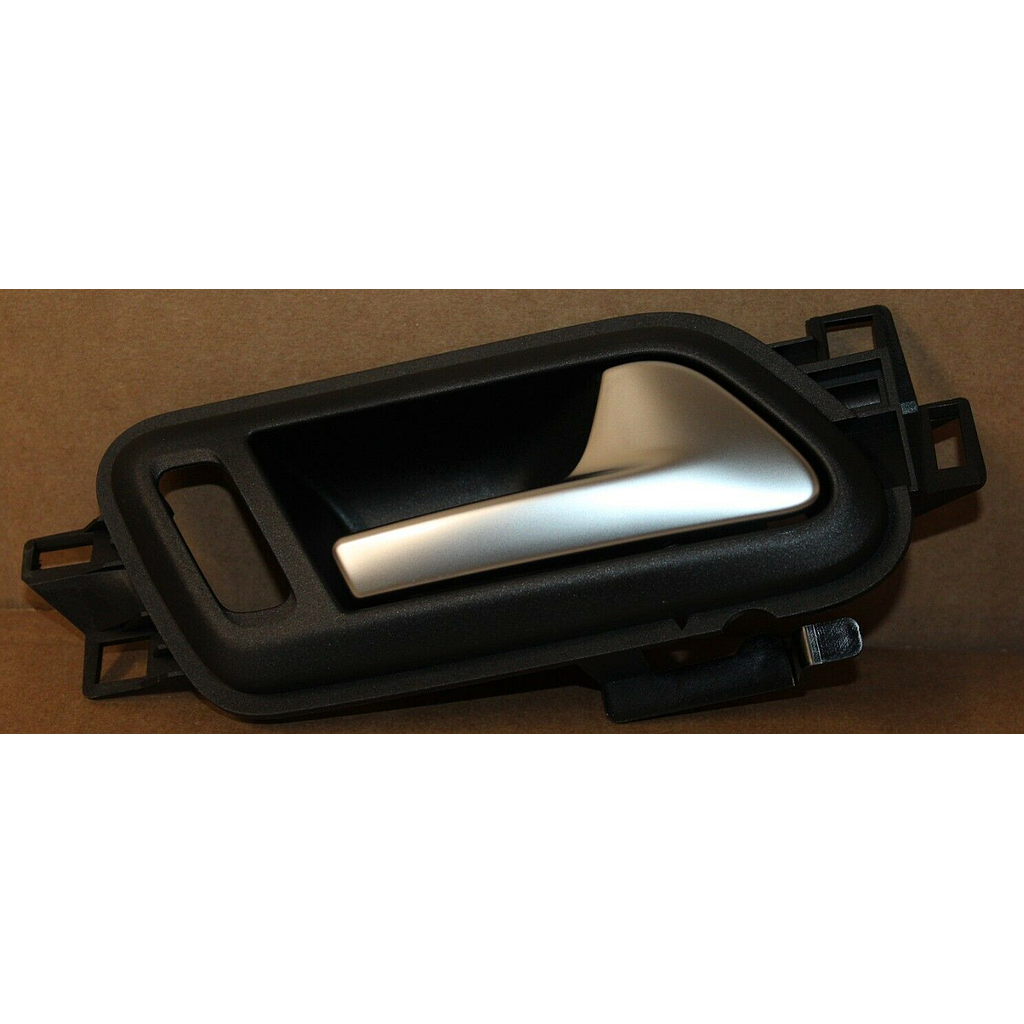 MANIJA INT VOLKSWAGEN AMAROK DE 2011 AL 2013 DEL IZQ ORIGINAL EX+