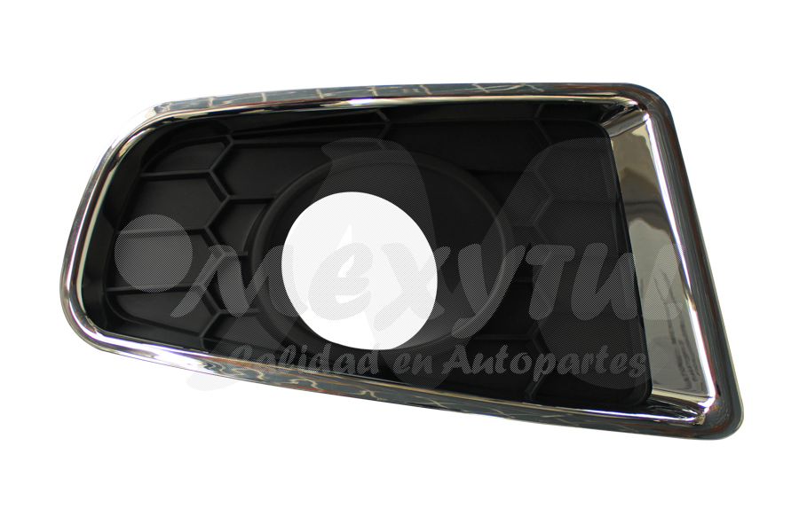 REJILLA (PARRILLA) DEFENSA RENAULT SANDERO DE 2012 AL 2015 P/FARO AUX F/CROM DER (136057) EX+