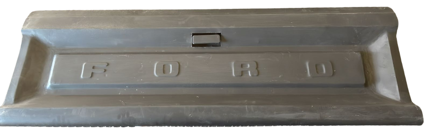 [FOPU80TBA] TAPA BATEA (CAJA) FORD PU DE 1980 AL 1986 C/HERRAJES C/MANIJA c NAC(7761)
