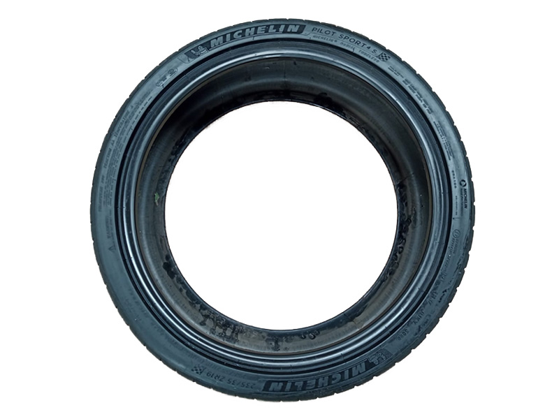 LLANTA  235/35/ZR19 MICHELIN SPORT SEMINUEVA  / CON PARCHE 50% VIDA