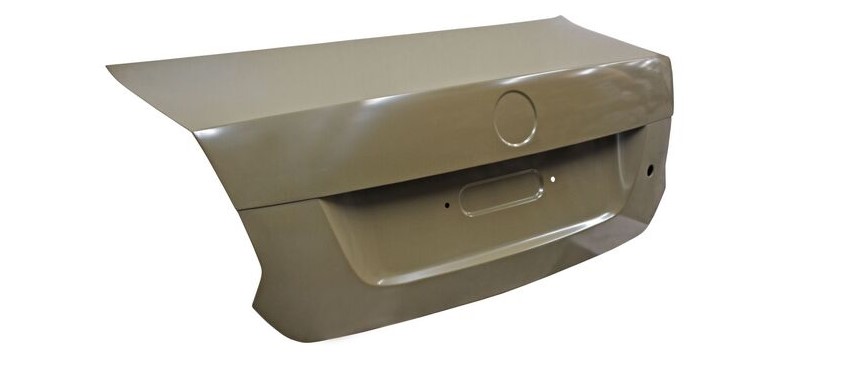 TAPA CAJUELA VOLKSWAGEN VENTO 14-20 C/HOYO P/CIL S/HOYO P/CHAPA  TW