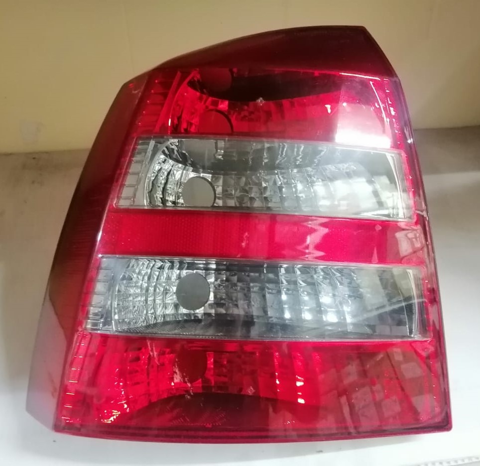 CALAVERA CHEVROLET ASTRA 2004 AL 2006 BCO/ROJO OSC 3/5 PTAS IZQ TYC