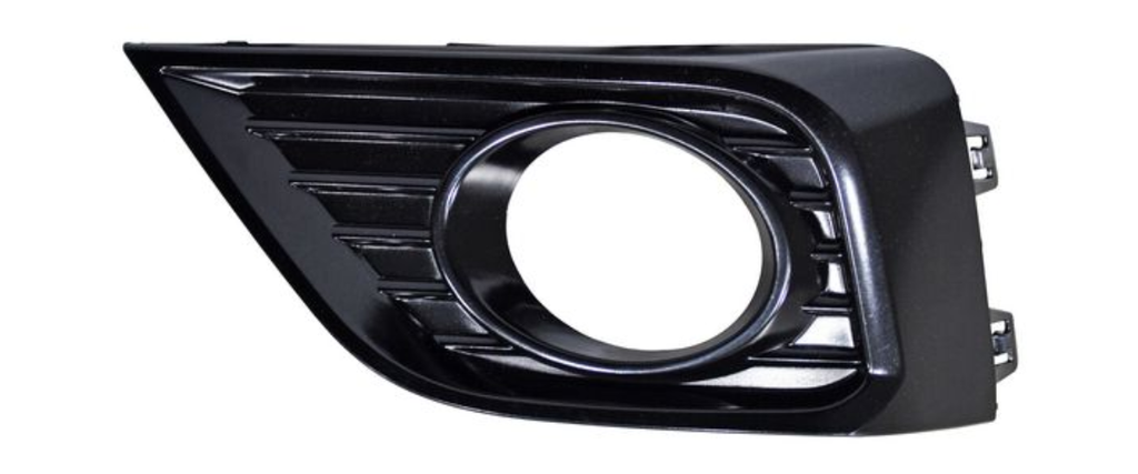 PARRILLA (REJILLA) NISSAN MARCH 2021 AL 2024 P/FARO DE NIEBLA IZQ