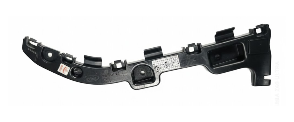 GUIA FASCIA (DEFENSA) FORD FIGO 2016 AL 2018 SEDAN 4 PTAS TRAS DER ORIGINAL COD. E4B5-F17A881-BB