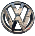 INSIGNIA (EMBLEMA) PARRILLA VOLKSWAGEN VENTO 2013 AL 2015