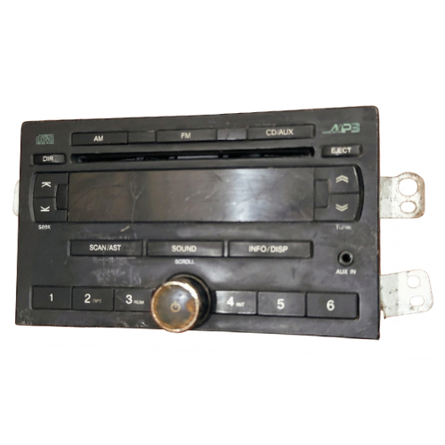 ESTEREO CHEVROLET OPTRA 2006 AL 2010 C/BOTON ENCENDIDO/RADIO AM/FM P/CD C/ENTRADA AUX DESMONTADO ORIGINAL COD. AGC-6380JA