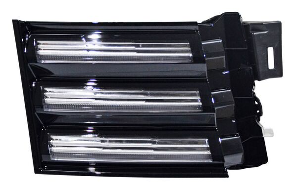 [CUNI-KI25-L1] CUARTO FRONT NISSAN KICKS 2025 LED DER