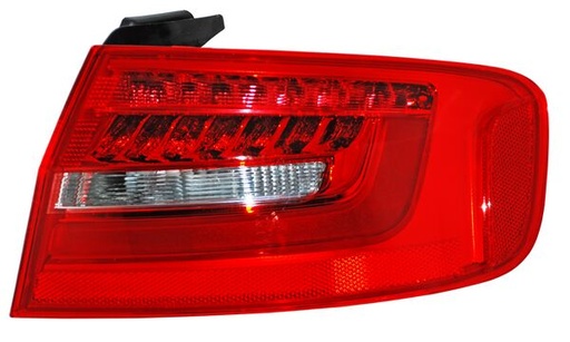 [11-C3610015B3] CALAVERA AUDI A4 DE 2013 AL 2016 4 PTAS EURO LEDS EXT DER HGO CN TW