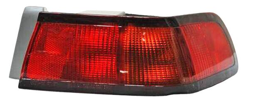 [017-3002-10] CALAVERA TOYOTA CAMRY 1997 AL 1999 C/ARNES EXT DER TYC *R