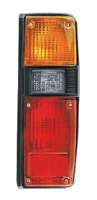 [017-3010-08] CALAVERA TOYOTA PICK UP 1979 AL 1983 F/NEG DER TYC *R