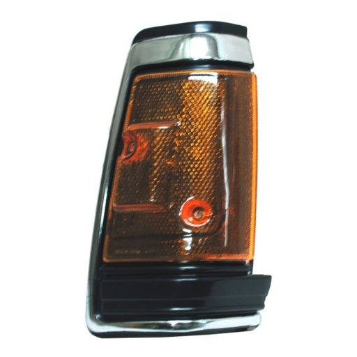 [NIPUA92CUETYCRR] CUARTO ESQUINA (PUNTA) NISSAN PU DE 1992 AL 1993 F/CROM DER TYC (126462)