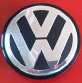 [MP-T013NCR-01] TAPON CENTRO RIN VOLKSWAGEN BEETLE / GOLF NEGRO C/CROM ORIGINAL 1 PZA