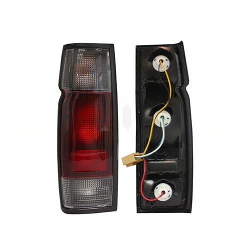 [FCNN0202] CALAVERA NISSAN PU D21/ D22 DE 2002 AL 2015 ROJO/BCO C/ARNES IZQ HGO N4