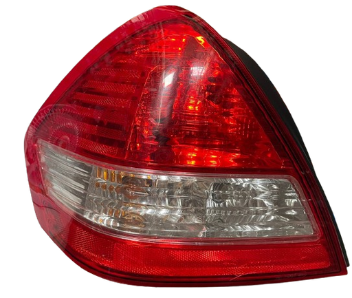 [CANI-TI07-4P2US] CALAVERA NISSAN TIIDA 2007 AL 2018 4 PTAS C/FOCO IZQ ORIGINAL USADO DAÑO 1